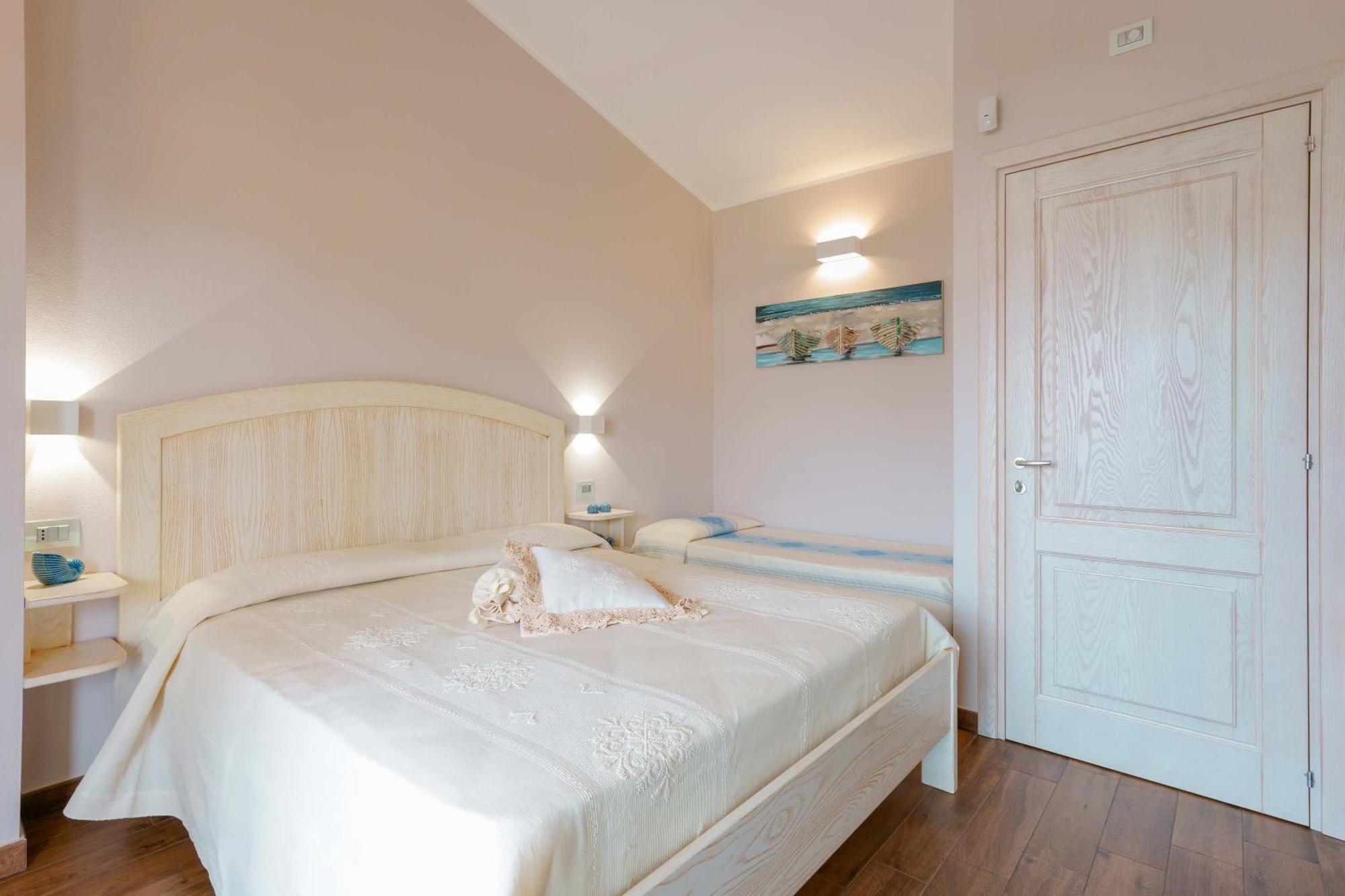 La Rosa Dei Venti Bed & Breakfast Villasimius Exterior photo