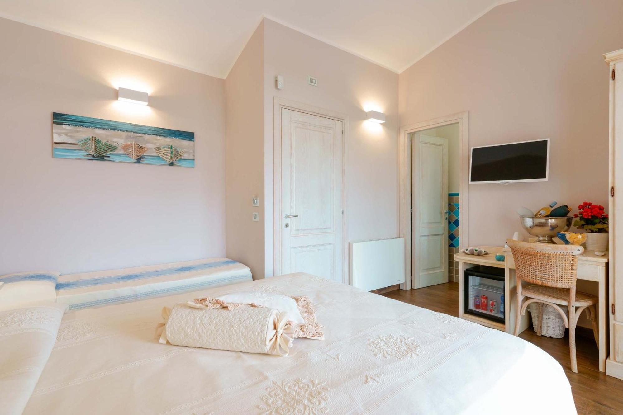 La Rosa Dei Venti Bed & Breakfast Villasimius Exterior photo
