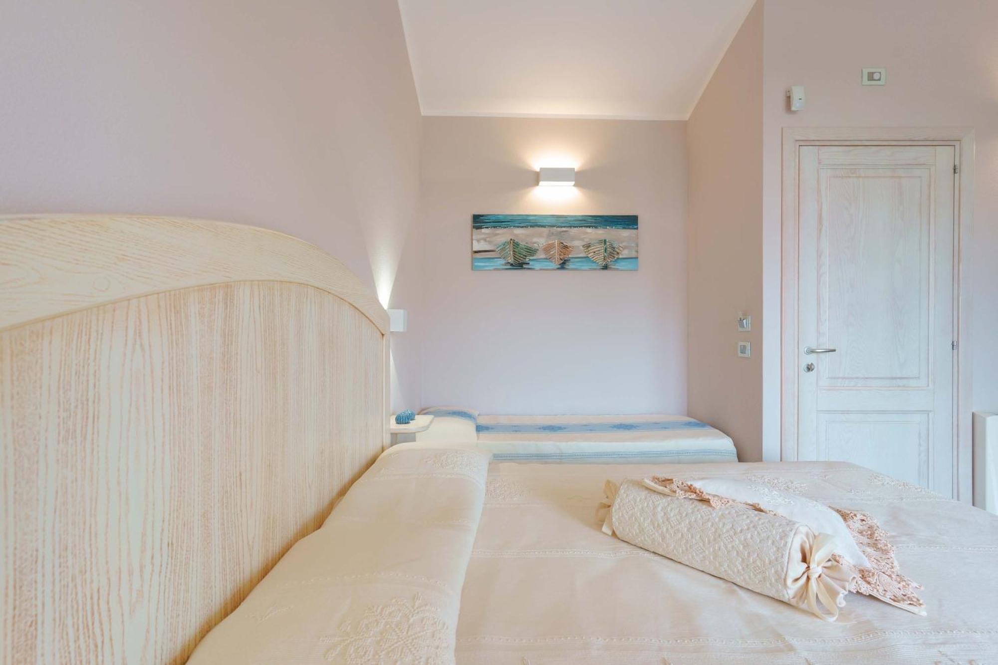 La Rosa Dei Venti Bed & Breakfast Villasimius Exterior photo