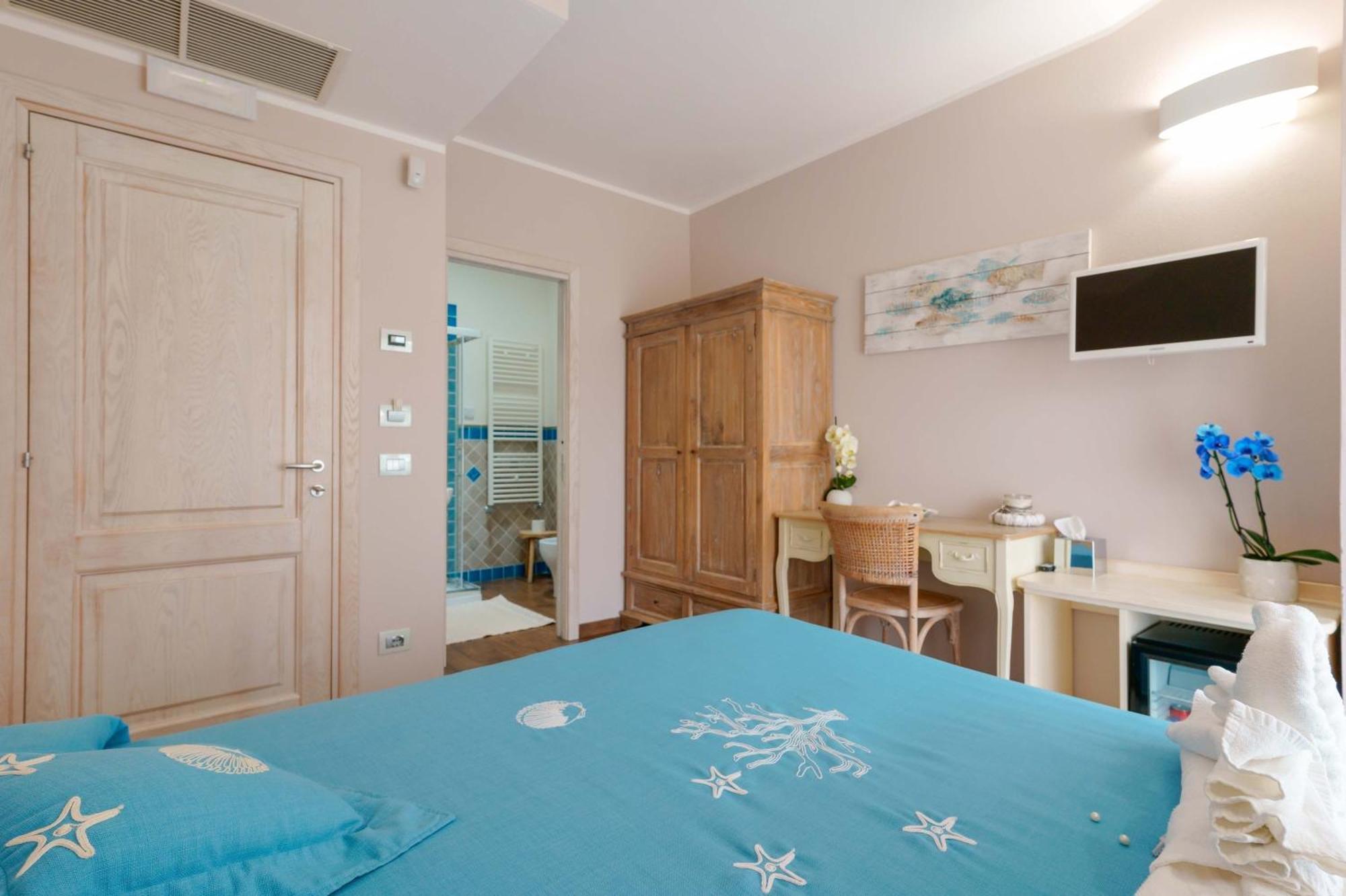 La Rosa Dei Venti Bed & Breakfast Villasimius Exterior photo