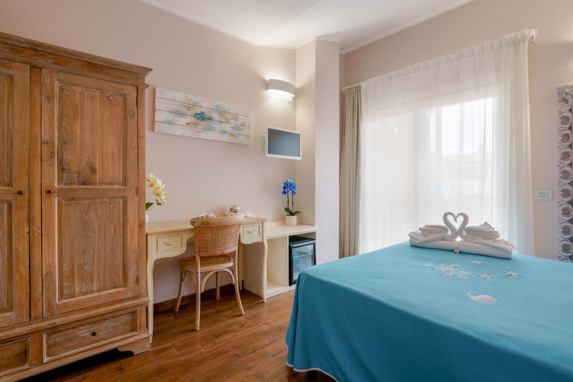 La Rosa Dei Venti Bed & Breakfast Villasimius Exterior photo